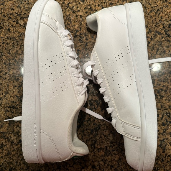 Adidas men’s essentials advantage shoes. - Picture 7 of 9